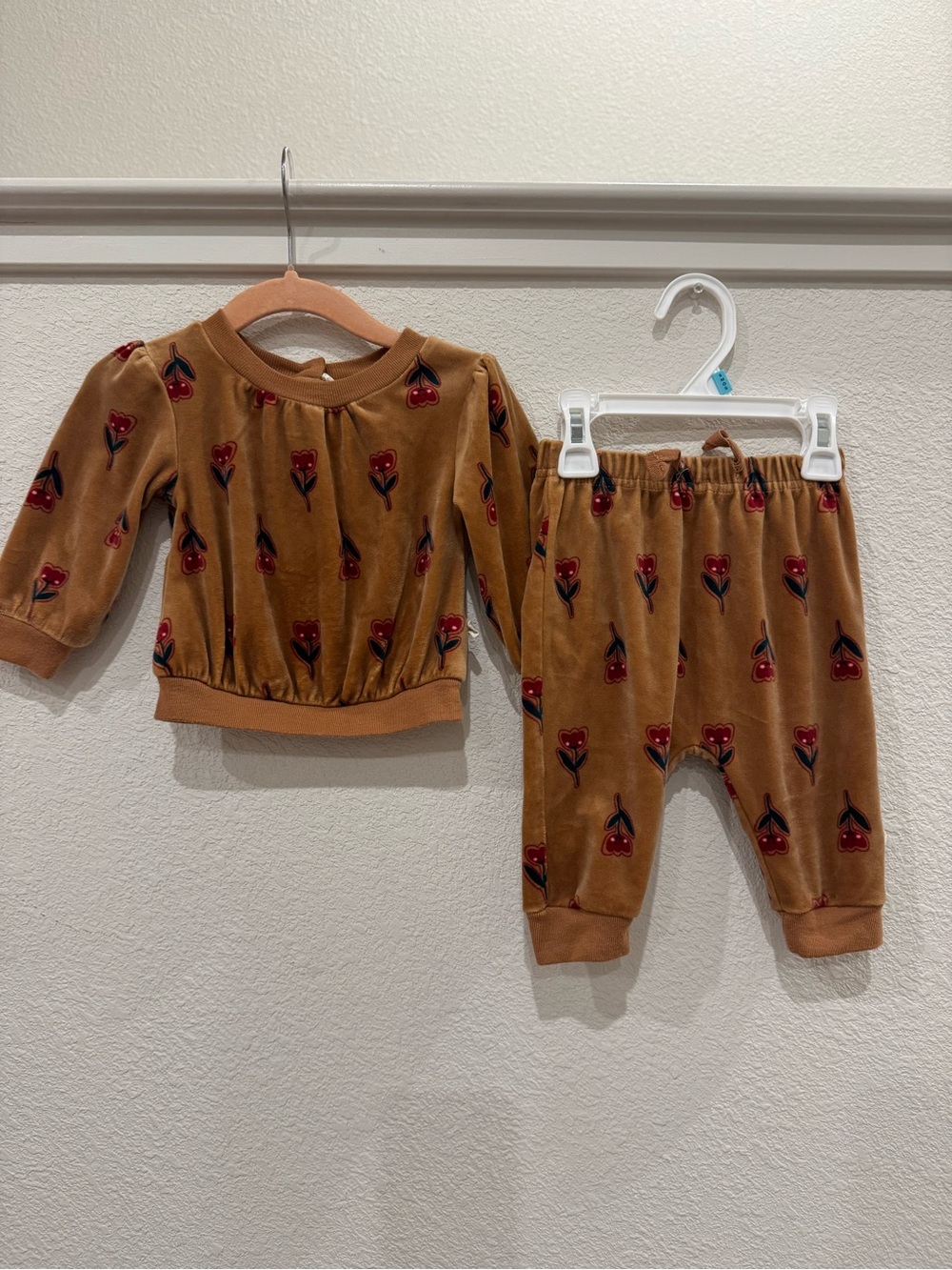 Cozy Brown Velour Jogger Set with Cherry Print - Kids